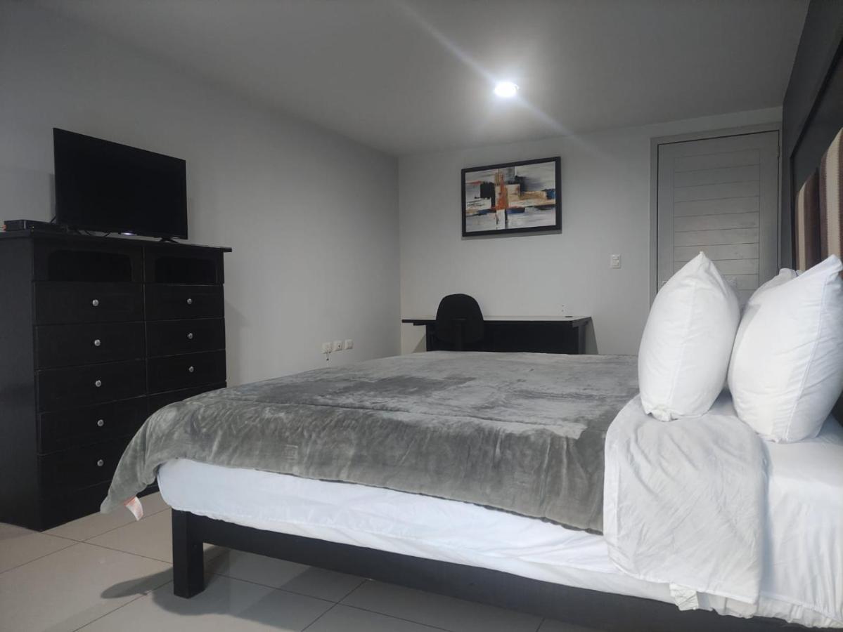 Hotel Casa Galeana Centro Con Estacionamiento Privado Aguascalientes Kültér fotó
